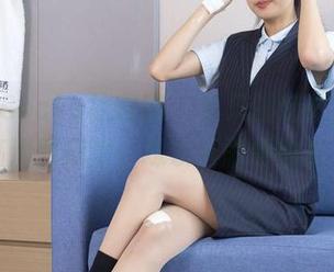 BoBoSocks袜啵啵 – 不只脚好看，小甜豆的高清图册里，踩东西剧情也是绝了！