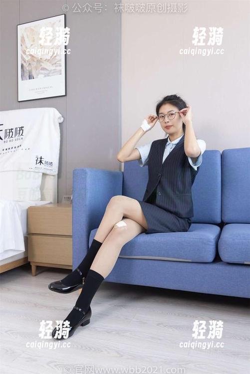 BoBoSocks袜啵啵 - 不只脚好看，小甜豆的高清图册里，踩东西剧情也是绝了！