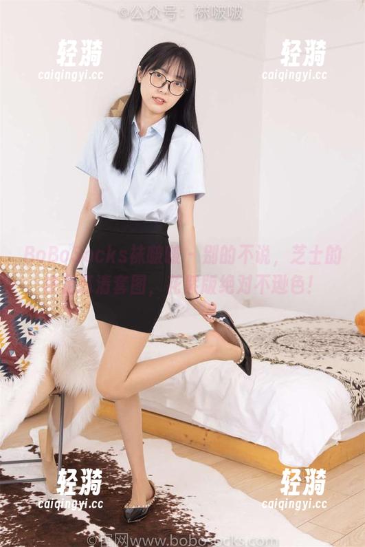 BoBoSocks袜啵啵-芝士 BoBoSocks袜啵啵 - 别的不说,芝士的裸足高清套图,花絮版绝对不逊色!