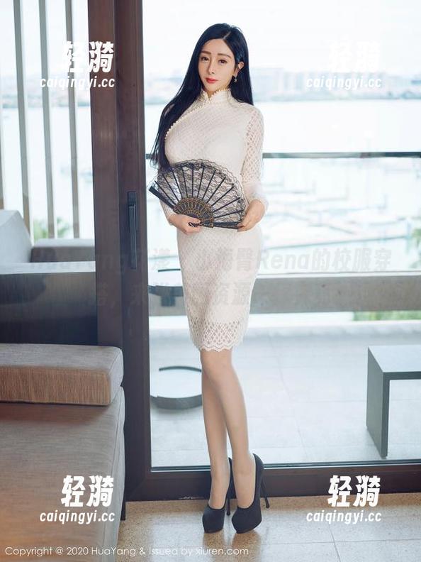 HuaYang花漾 - 小海臀Rena的校服穿搭，来张美图资源一探究竟