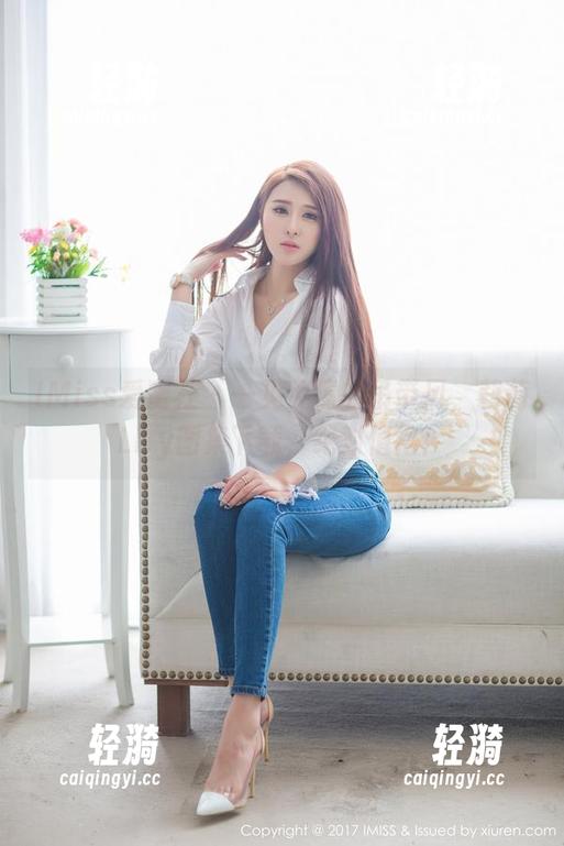IMiss爱蜜社-莉莉Lily IMiss爱蜜社 - 一见钟情的吊带风,莉莉Lily图集下载,绝对值得!