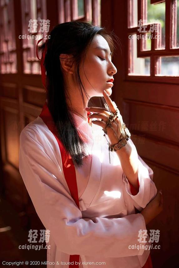 MiiTao蜜桃社 - 缇娜美Tinami蕾丝作品精选：在优雅中潜藏的反叛