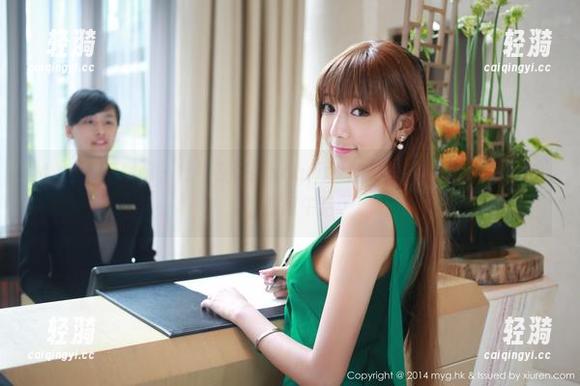 MyGirl美媛馆 - 奶牛在许诺sabrina的私房里磨蹭——美图里的悠闲午后