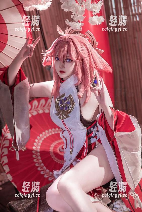 Natsuko夏夏子 咳咳,最新图包来了!Natsuko夏夏子的埃吉尔又美出新高度,金龙腾祥云下的她太绝了吧!