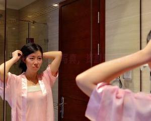 PANS写真 – 看小奇的女友写真，资源里藏着多少神秘的眼神？