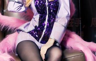 TouTiao头条女神 – 美图在手，周思超皮衣瞬间捕获你的视线