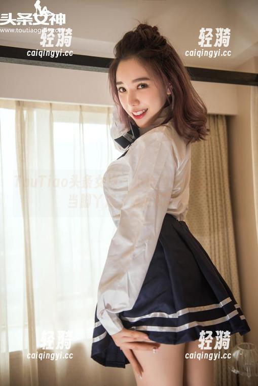 TouTiao头条女神-小小鱼 TouTiao头条女神 - 小小鱼的裸足分享:当脚丫成了最好的模特