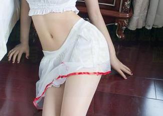TuiGirl推女郎 – 谁说腿长能遮掩缺点？赵梦洁最新写真集完美展示了‘腿长即正义’的真理！