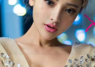 UGirls尤果网 – 松果儿不止喜欢牛仔裤，她还把魅力藏在每一张套图里！合集抢先看！