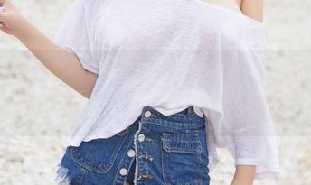 UGirls尤果网 – 王语纯的水手服系列，居然可以免费获取图片？我是不是做梦？