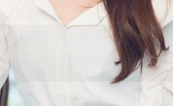 UGirls尤果网 – 纯小希内衣写真集：准备好下载，准备好小心心！