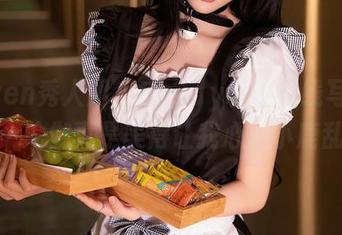Xiuren秀人网 – Candy糖糖在线写真：这个瑜伽真是美得让我心里小鹿乱撞