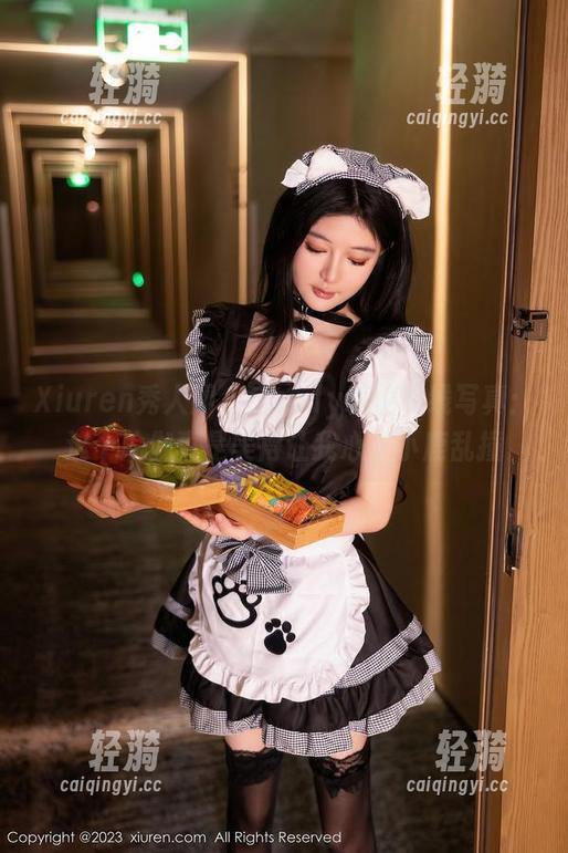 Xiuren秀人网 - Candy糖糖在线写真：这个瑜伽真是美得让我心里小鹿乱撞