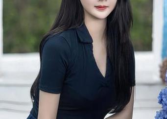 Xiuren秀人网 – 走进伊小七MoMo的秘密天地，原图更新中，感觉有点不一样…
