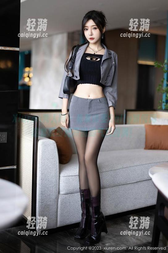 Xiuren秀人网-夏诗雯Sally Xiuren秀人网 - 看夏诗雯Sally如何用这套装扮把原图的气质拉满!