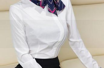 Xiuren秀人网 – 免费写真警告：王俪丁小宝贝这位厨娘有点致命魅力！