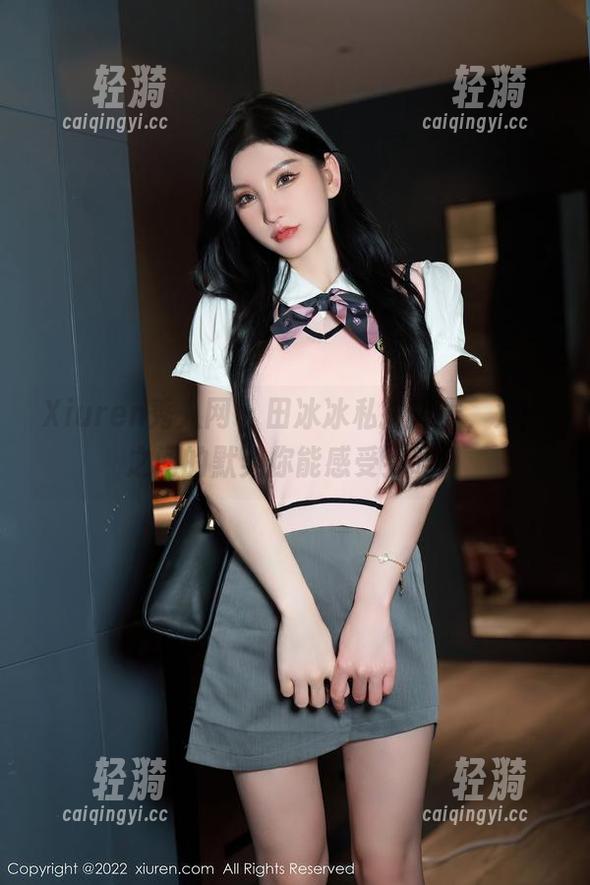 Xiuren秀人网-田冰冰 Xiuren秀人网 - 田冰冰私拍风景,双人之间的默契你能感受到吗?