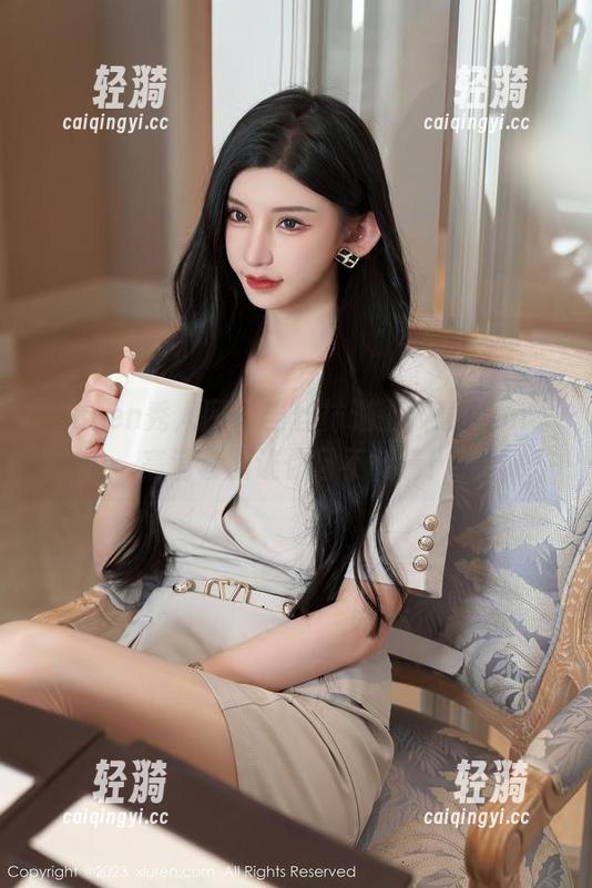 Xiuren秀人网 - 当丝袜遇上筱慧icon，高清套图让你目不转睛！
