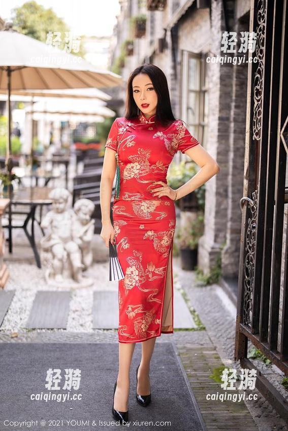 YouMi尤蜜荟-娜娜TINA YouMi尤蜜荟 - 若不看娜娜TINA的水手服写真作品,我可能真的会错过什么好玩的事!