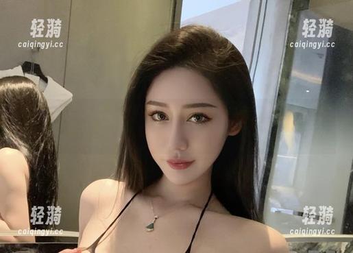 微密圈 - 不爱笑的赛琳的图库最新5.20付费，别犹豫，看看她隐藏的个人风格！