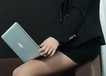 丽柜 – 婚纱写真说：文欣的婚纱套图里藏着多少爱情调料？