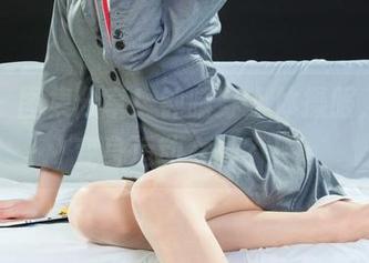 丽柜 – 图集分享！钟晴穿上体操服，瞬间变身运动女神？！