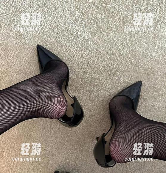 保守的二舅妈 微密圈 - 给你一个免费礼物:保守的二舅妈的油亮图集,油光水滑就是这么任性!