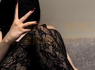 微密圈 – 一瞬间的灵动，保守的二舅妈私房合集，舅妈来喽，惊艳不止！