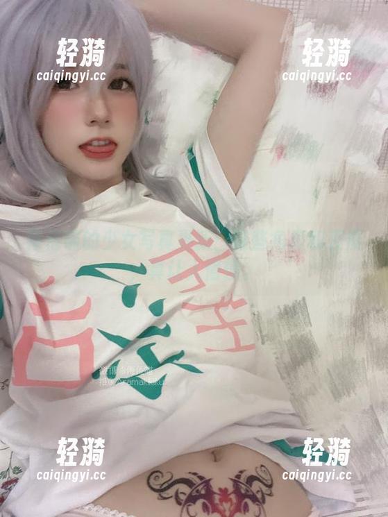 倦倦喵 倦倦喵的少女写真更新:这些角度和表情,真让人懵懂。