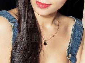 克拉女神 – 舒彤镂空，合集里每一张都像是在心里划开一刀。