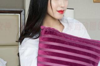 克拉女神 – 福利来袭！菲菲运动图包让你心跳加速