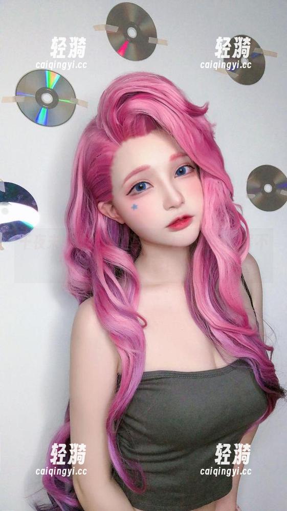 千夜未来 千夜未来:学姐的写真套图,让人欲罢不能的迷雾!