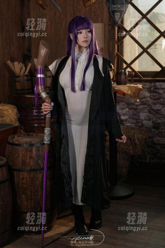 咬人小小兔 全套泳池写真,咬人小小兔的清凉瞬间,不看后悔一整年!