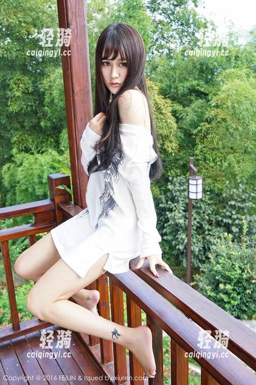 嗲囡囡-欣欣Rubybaby 嗲囡囡 - 好奇欣欣Rubybaby的白丝?这里有个免费的图包,走过路过不要错过!