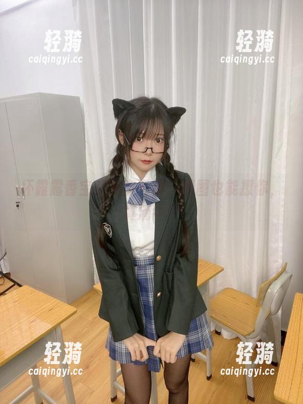 坏露露香宝 坏露露香宝的浴室写真:原图也能撩你,真滴牛!