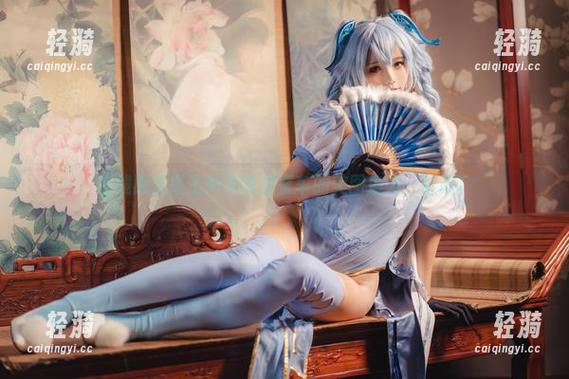 在线感受墨玉M与高雄赛车的美图魔力，哇哦！
