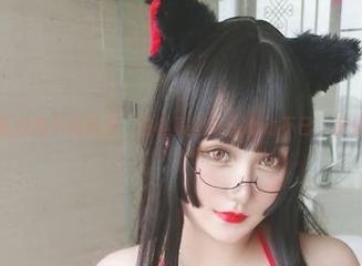 无圣光下的夏鸽鸽不想起床，白丝美图让人心动不已，真是看得手痒！