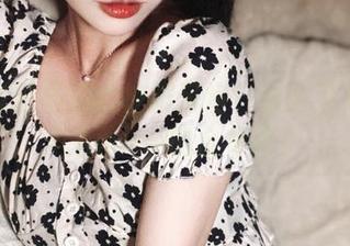 你绝对想不到的校服风格！快去下载大肉丸Amiee的合集吧！