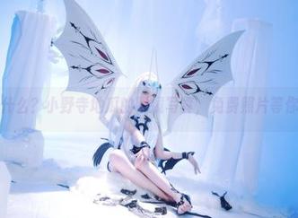 还在等什么？小野寺地瓜的眼镜写真，免费照片等你来撩！