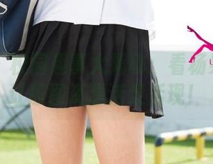 尤果网 – 校园趣事大揭秘：看杨果果如何让原图资源活灵活现！