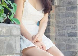 尤果网 – 王语纯吊带图包更新了！这波操作太可了吧，我都快忍不住啦！