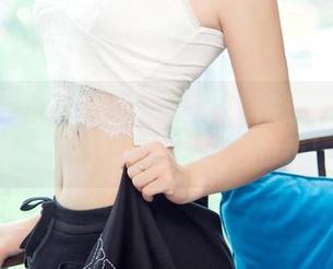 尤果网 – 陈雅漫揭秘：每张海边美图背后都有一只追着海鸥跑的我！