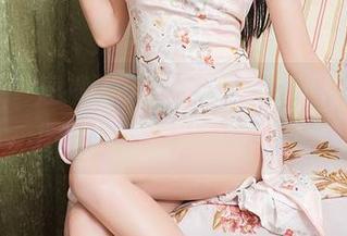尤蜜荟 – 短裤飞天，艾小青的照片合集大揭秘！你准备好了嘛？