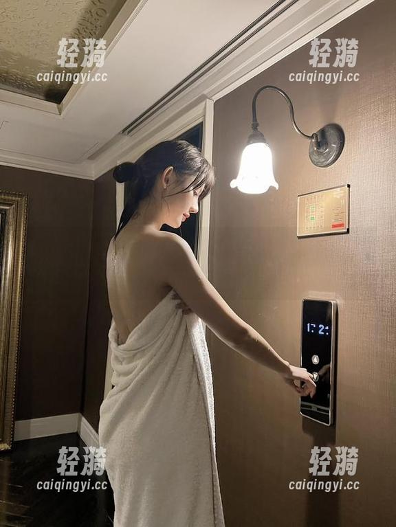 微密圈 - 私拍就是阿朱啊与猫：这组原图太会撩！