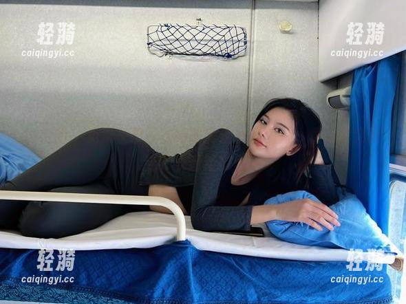 微密圈 - 免费获取就是阿朱啊连体衣图片，看完你会对连体衣重新定义！