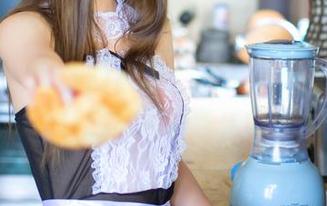 推女神 – 青春的疯狂，黄梦羡的御姐写真图包让你回忆起那些美好瞬间。