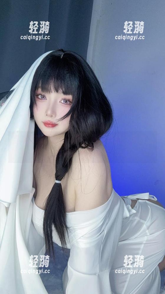 末夜787 当末夜787遇上礼服:最新套图,竟然让我有点心动呢!