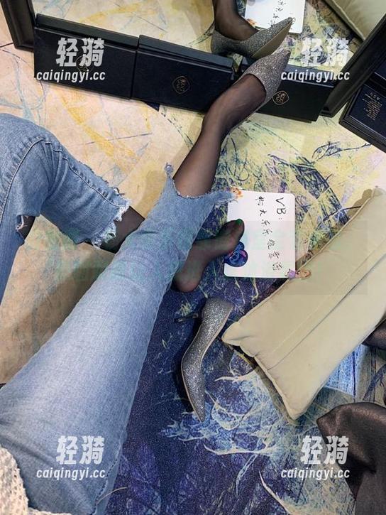 微密圈 - 杨大乐乐很靠谱浴室全套来袭，原图明明让人想进入这沐浴氛围！