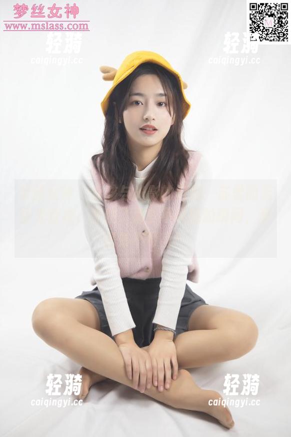 梦丝女神-苏柔 梦丝女神 - 女孩与光影的舞蹈:苏柔的无圣光合集,抓住了那些不经意的瞬间,真是妙不可言!