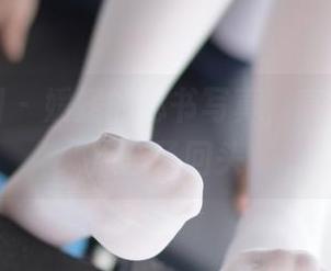 森萝财团 – 媛媛的秘书写真，高清得我差点忘了回头